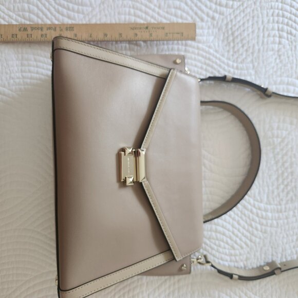 Michael Kors Tan Top Handle bag with Cross Body Strap - Picture 5 of 12